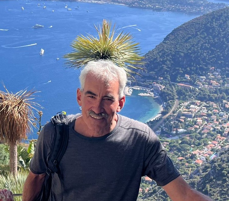 Outdoor portrait of George Loewenstein